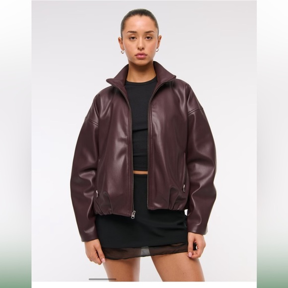 NWT Abercrombie & Fitch Bubble Hem Vegan Leather Bomber Jacket Burgundy XL - Picture 1 of 12